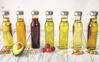 Dầu thực vật, dầu hạt: Nên dùng loại nào để nấu ăn tốt cho sức khỏe?